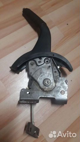 Mitsubishi lancer 10 Рычаг стояночного тормоза