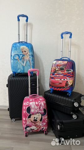 Чемодан на колесах детский новый