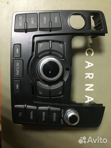 Панель управления мультимедиа Audi Q7