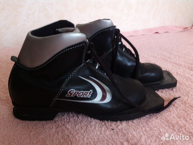 Ботинки лыжные