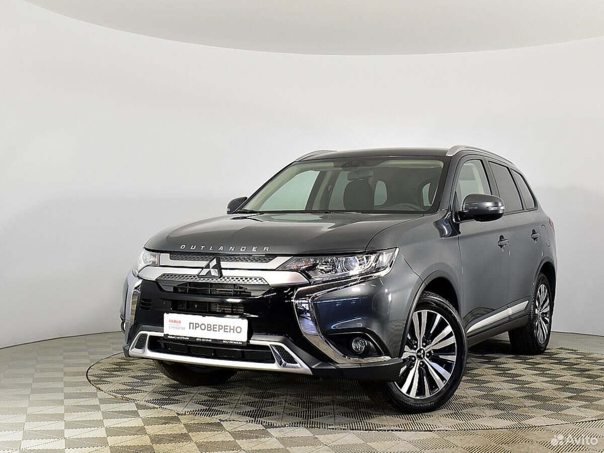 Аутлендер 2019 двигатель. Митсубиси Аутлендер 2019. Mitsubishi Outlander 2019