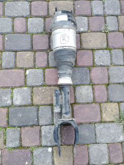 Mersedes GLE GL ML GLS Амортизатор правый оригинал