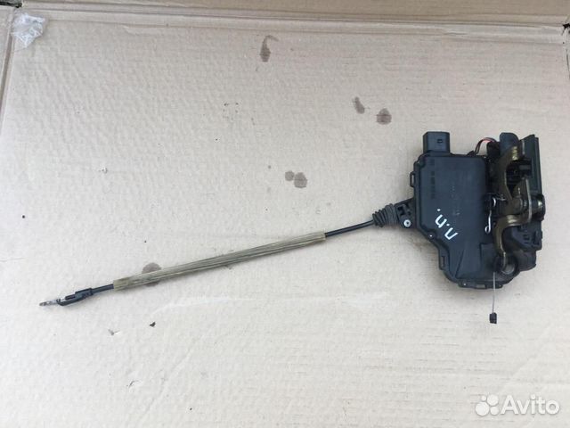 Замок двери передней правой Сеат Толедо 2