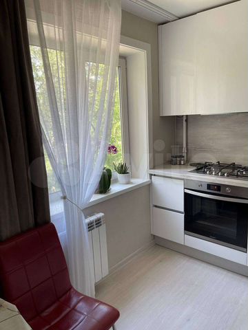 3-к. квартира, 60 м², 3/5 эт.