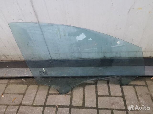 Стекло правое переднее Ford Mondeo 4