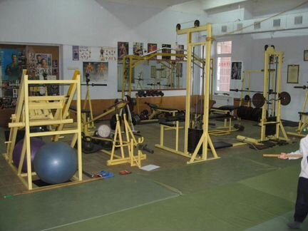 Тренажеры, фитнес, спорт зал, штанга