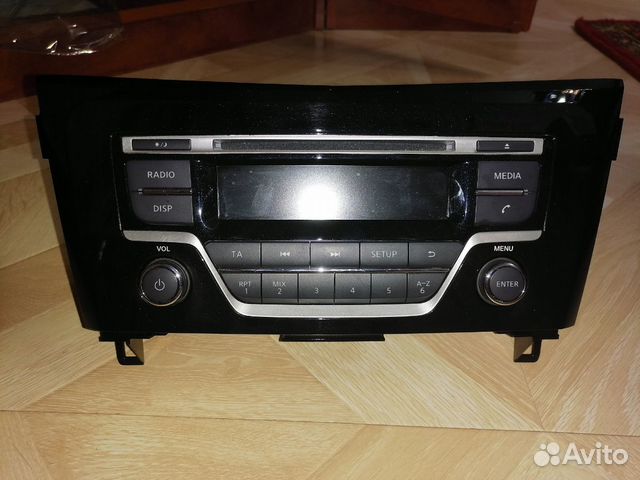 Магнитола от Nissan X-Trail T32 2015 год штатная