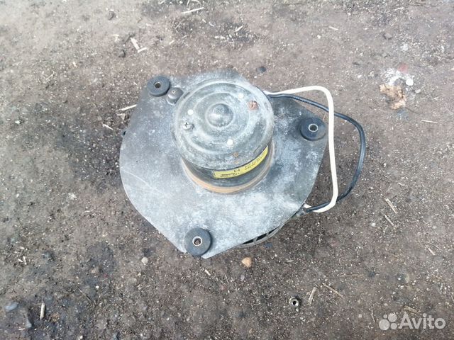 Мотор отопителя печки Nissan Truck