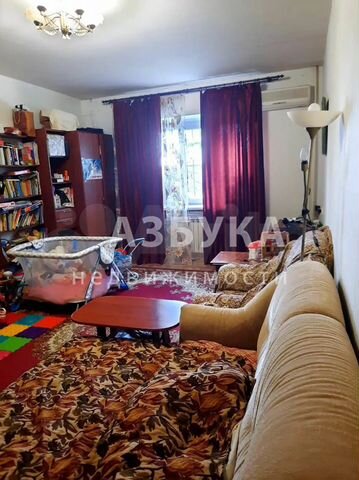 3-к. квартира, 90 м², 1/5 эт.