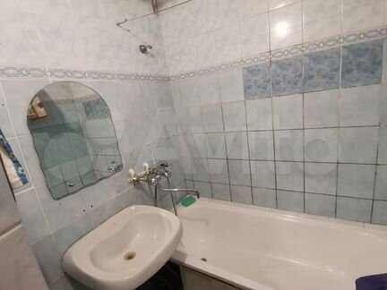 2-к. квартира, 54 м², 1/9 эт.