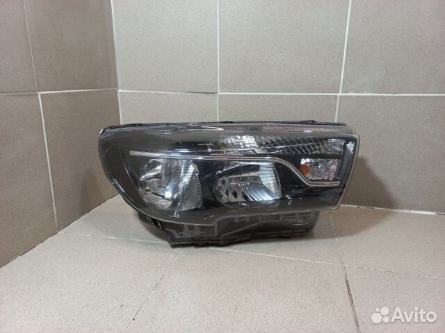 Фара правая LADA Vesta