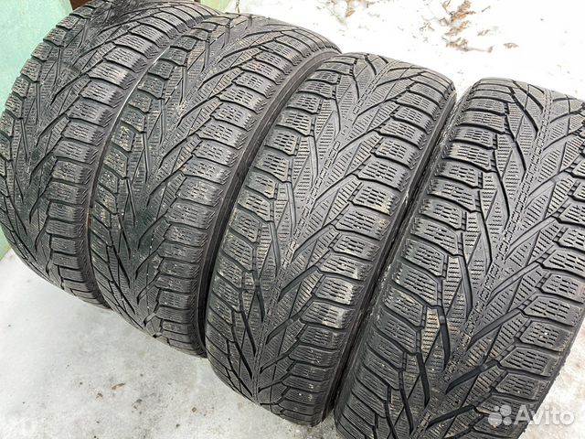 Nokian Tyres Hakkapeliitta R2 SUV 235/65 R17