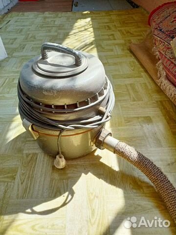 Пылесос СССР