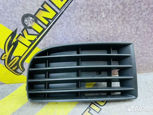 Решетка бампера переднего правая Golf 5 Гольф
