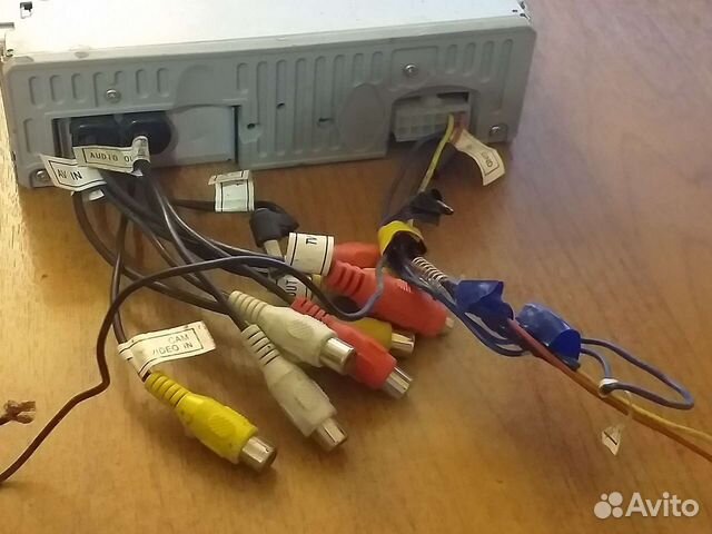 Монитор для автомагнитолы