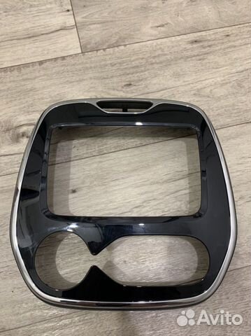Рамка магнитолы medianav renault kaptur