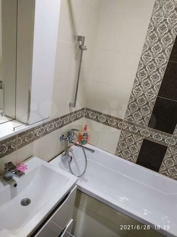 1-к. квартира, 42 м², 2/9 эт.