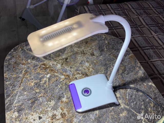 Лампа настольная