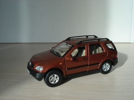 Mercedes Benz ML Hongwell (ранняя Cararama) 1/43