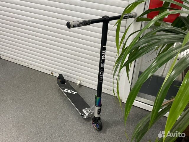 Трюковой самокат с системой HIC