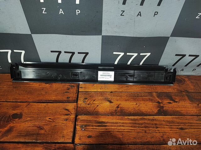 Дефлектор радиатора Toyota RAV4 V (XA50) 18-22 Б/У