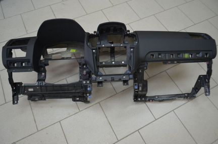 Торпедо панель приборов Опель Зафира B