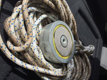 Поисковой магнит