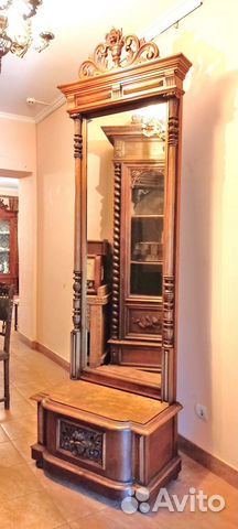 Старинное зеркало