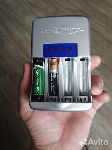 Зарядное устройство Lenmar PRO66R