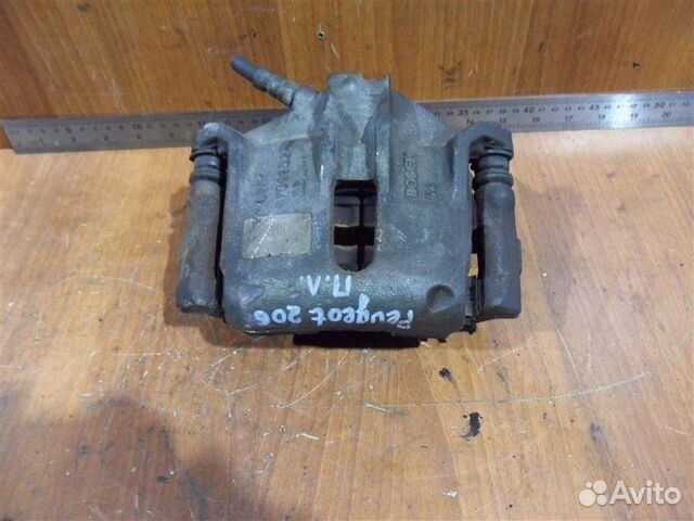 Тормозной суппорт 441068 передний правый Peugeot