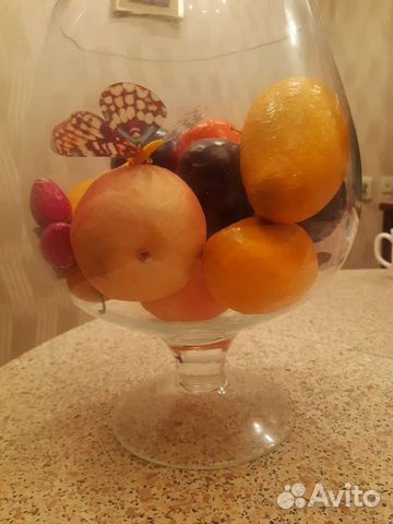 Декоративный фужер с фруктами(муляж)