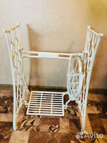 Ажурная станина от швейной машинки