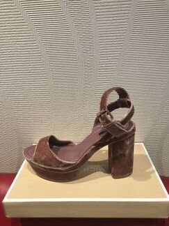 Босоножки бархатные zara