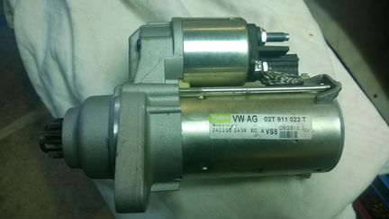 Стартер Valeo V02T 911 023T для Skoda