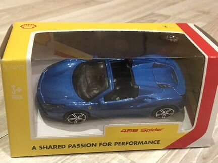 Модель автомобиля Ferrari 488 Spider