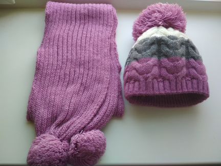 Шапка вязанная на 3-4 года