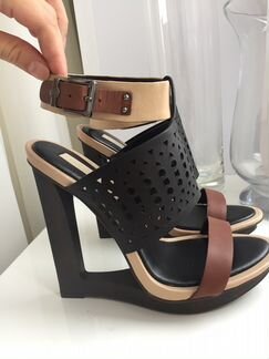 Босоножки bcbgmaxazria