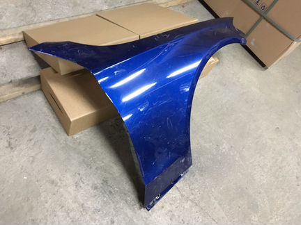 Крыло Мерседес 205