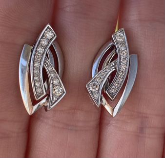 Золотые серьги с бриллиантами 585 пробы