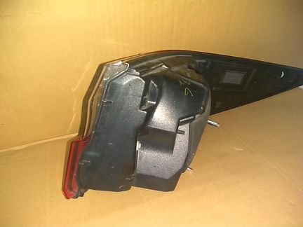 Фонарь задний левый лексус Es350 es200 es300h 2015