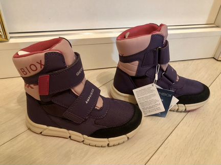 Ботинки geox новые размер 30