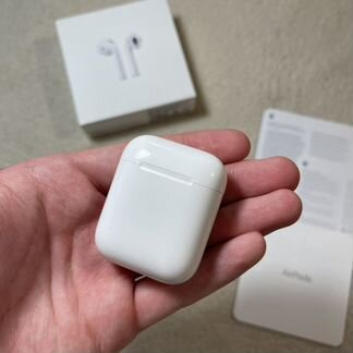 Airpods white
