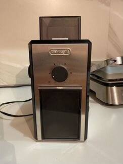 Кофемолка DeLonghi KG89