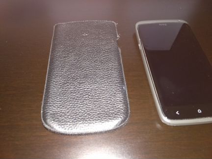 HTC One X (в ремонт) (новая батарея)