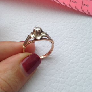 Советское золотое кольцо с бриллиантом