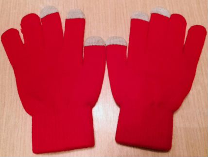 Шарфы разные и перчатки