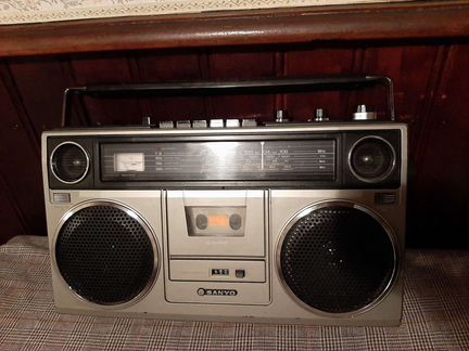 Магнитола sanyo m9930k