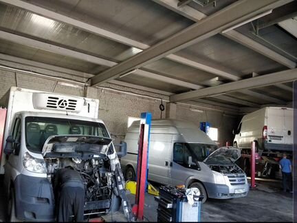 Задние двери Форд Транзит 2.2 TDCi