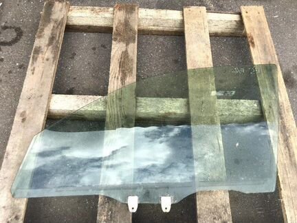 Стекло двери переднее левое Honda Civic Hybrid ES9