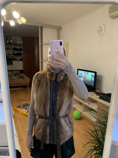 Жилет меховой женский